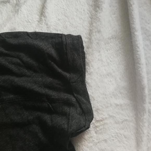 Old Navy Crop Top - Picture 4 of 4